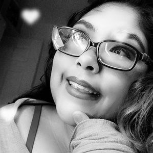 Meet your Posher, Ebony